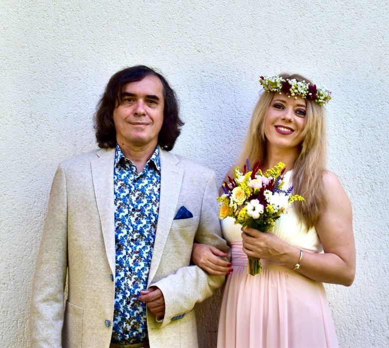 Mircea Cărtărescu s-a căsătorit Mircea Cărtărescu s-a căsătorit cu Ioana Nicolaie