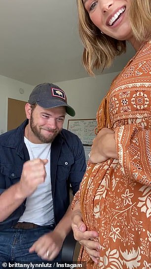 Kellan Lutz si sotia sa