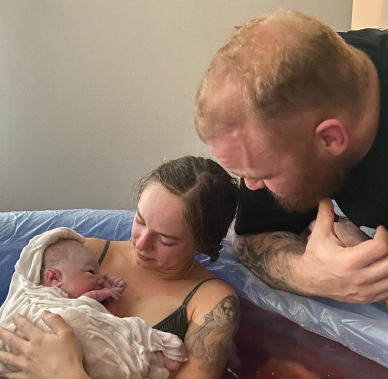 Hafþór Júlíus Björnsson a devenit tătic Hafþór Júlíus Björnsson are o familie frumoasă