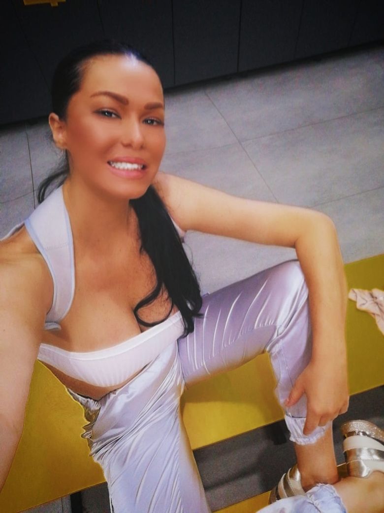 Simona Sensual a divorțat Simona Sensual