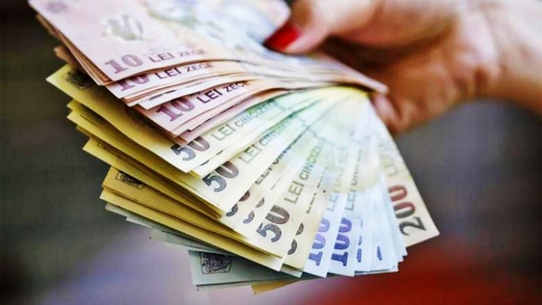 Românii primesc mai mulți bani de la stat, deoarece cresc salariile bugetarilor. cresc salariile