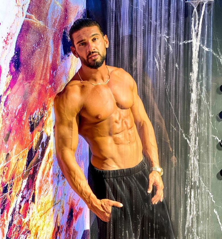 Cum arăta Dorian Popa în copilărie, până să îl facă celebru pe Cheluțu! Imagini de colecție