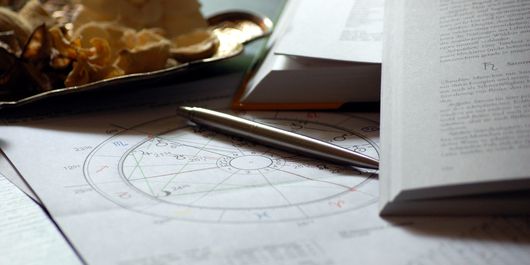 Horoscop zilnic marți, 10 noiembrie 2020. Află ce zodie va trece printr-o despărțire dureroasă!