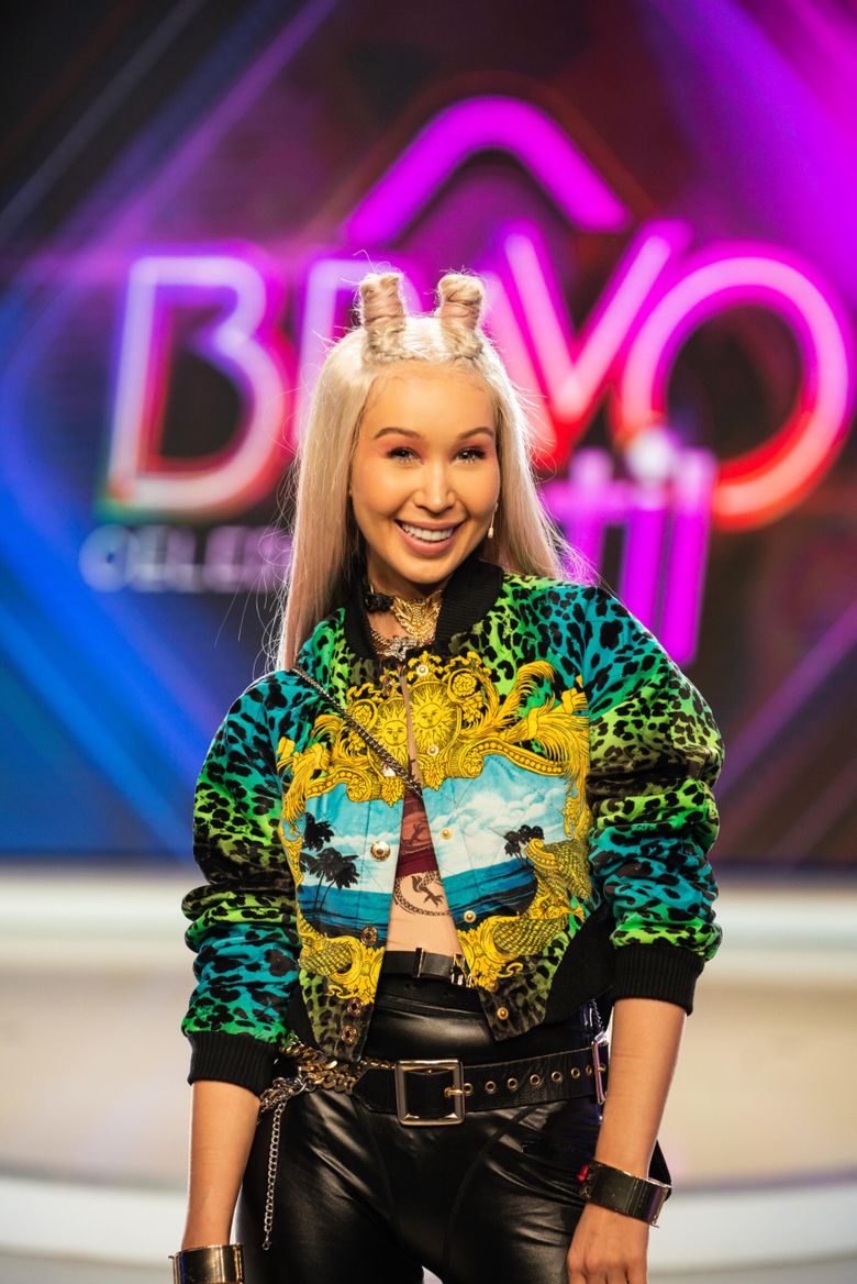 O celebră cântăreață este noua concurentă de la “Bravo, ai stil! Celebrities”, după eliminarea lui Emy Alupei
