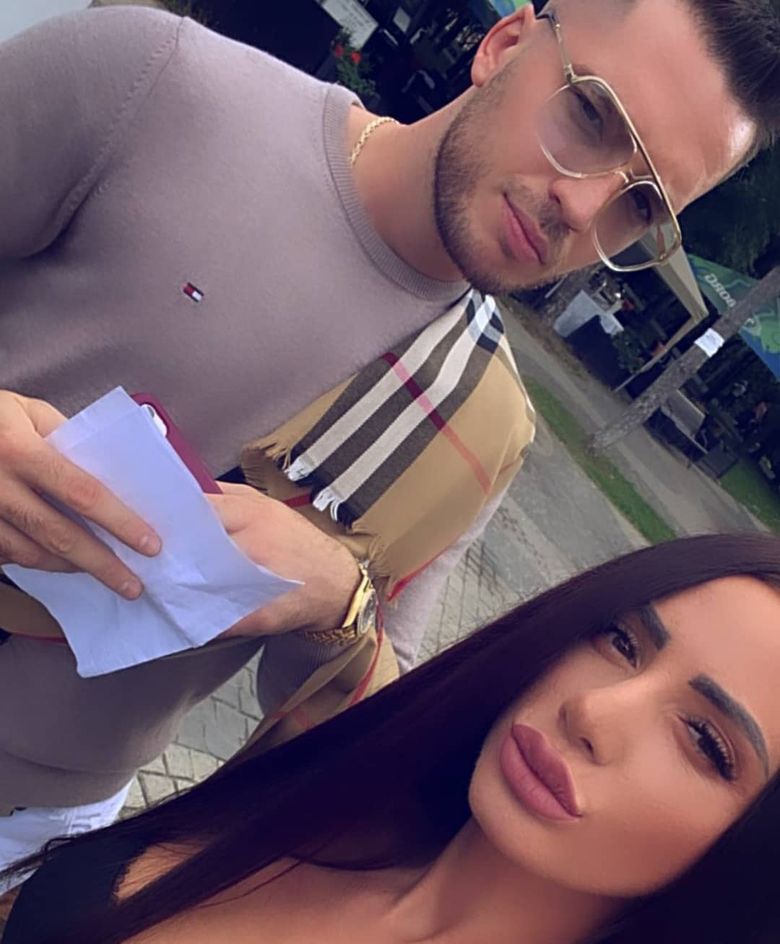 Florentina, iubita lui Livian de la "Puterea Dragostei", despre Bianca Comănici: "Am ignorat multe lucruri" Florentina, iubita lui Livian de la "Puterea Dragostei", despre Bianca Comănici: "Am ignorat multe lucruri"