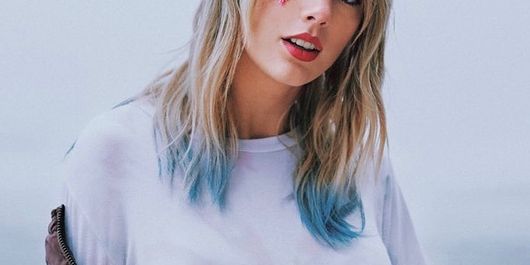 Taylor Swift s-a căsătorit în secret?! Detaliul care a dat-o de gol pe cântăreață