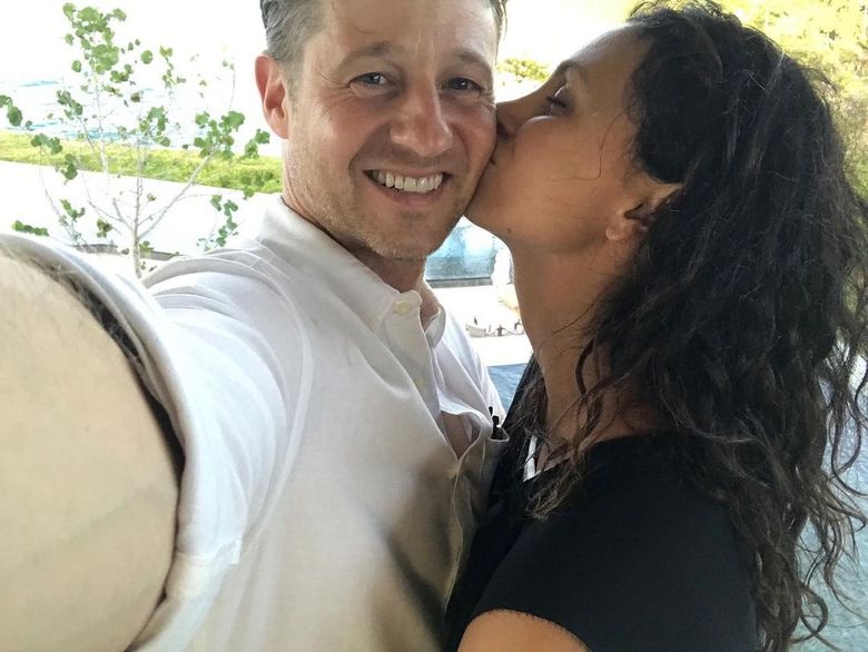 Morena Baccarin și Benjamin McKenzie