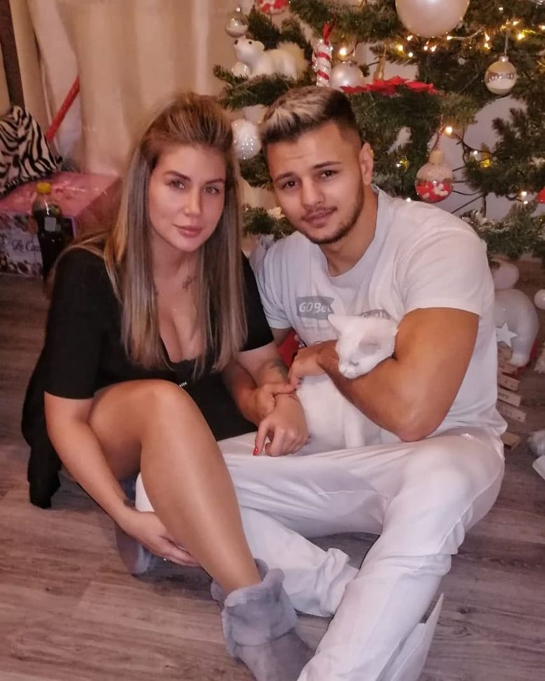 alexandra diaconescu gravida 8 luni