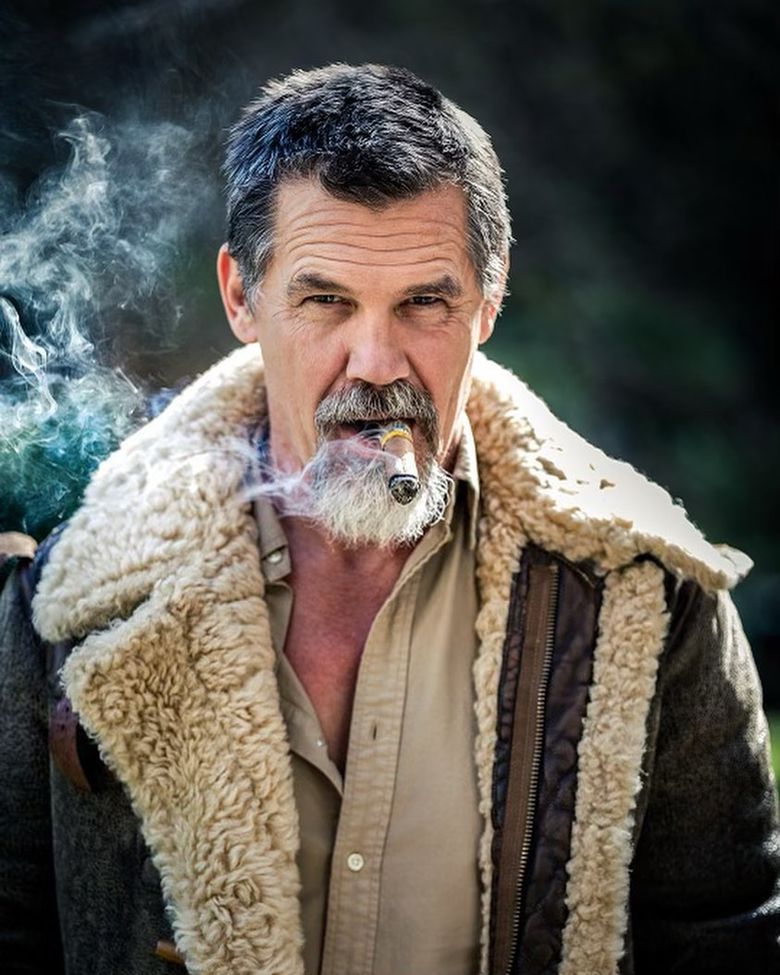 Josh Brolin a devenit tatic