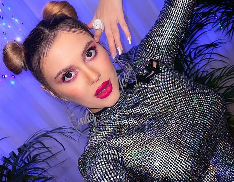 Emily Burghelea este însărcinată pentru prima dată Emily Burghelea este însărcinată