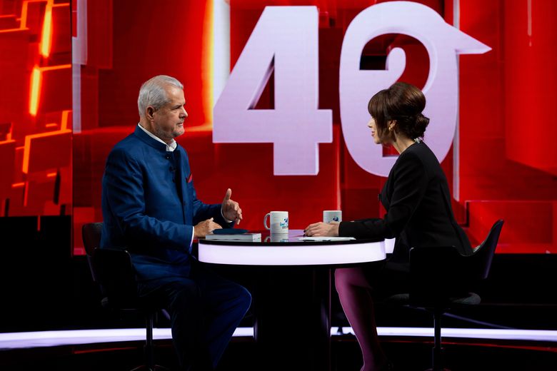 Adrian Năstase, dezvăluiri impresionante, în ediția de aseară a emisiunii “40 de întrebări cu Denise Rifai” : “Glonțul a trecut, atunci, la 3 mm de carotidă…”