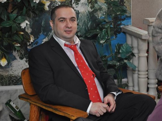 leo de la strehaia impacare anca