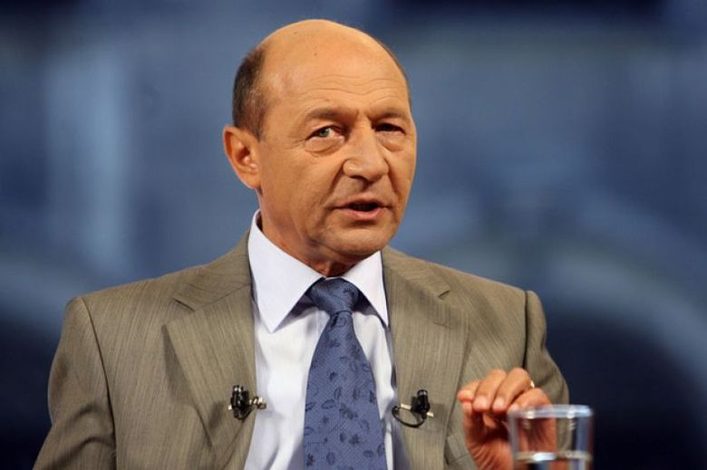 Traian Băsescu despre campania de vaccinare: „Ne îndreptăm spre o catastrofă! Nu e joacă!” traian basescu despre vaccinul anticoronavirus