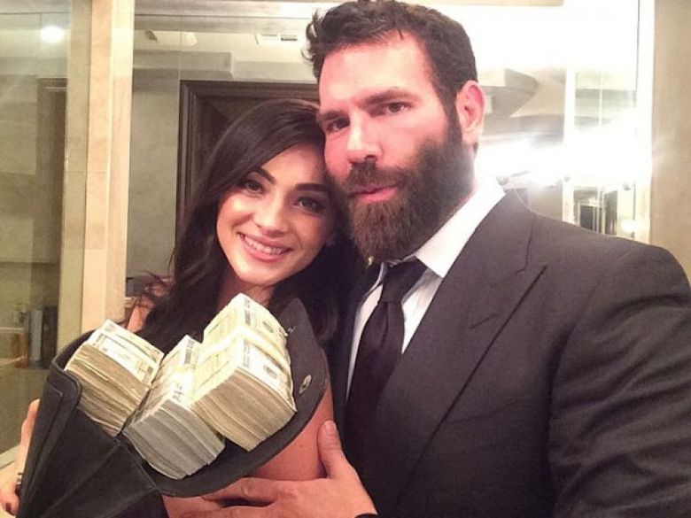 Românca lui Dan Bilzerian este însărcinată! Românca lui Dan Bilzerian este însărcinată