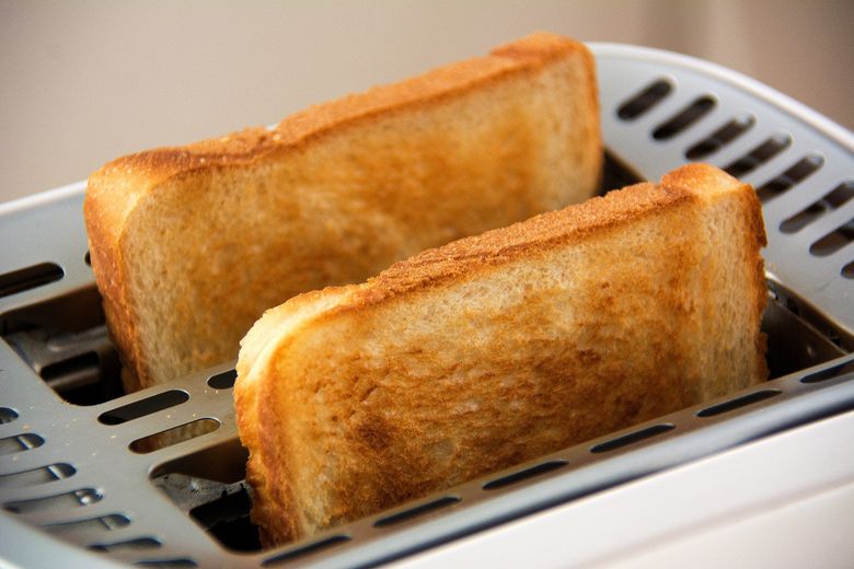 E mai sănătoasă pâinea prăjită decât cea normală? Ce spun nutriționiștii! E mai sănătoasă pâinea prăjită decât cea normală? Ce spun nutriționiștii!