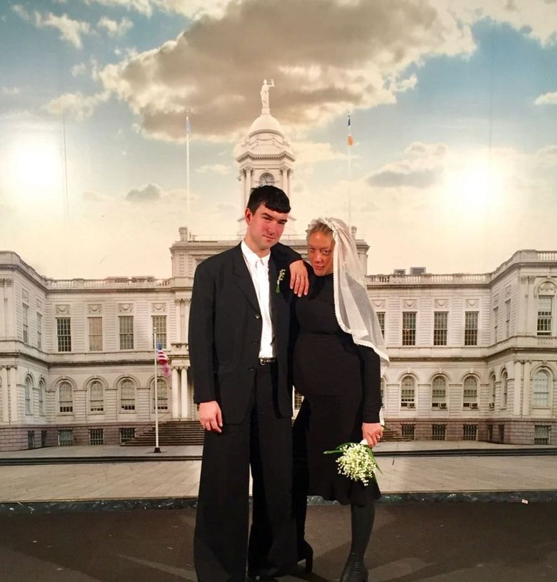 Chloe Sevigny a postat un mesaj emoționant pentru partenerul său cu care s-a măritat acum un an chloe sevigny nunta