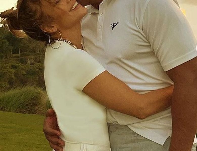 Jennifer Lopez și Alex Rodriguez au anunțat că vor rămâne împreună! Jennifer Lopez și Alex Rodriguez au anunțat că vor rămâne împreună!