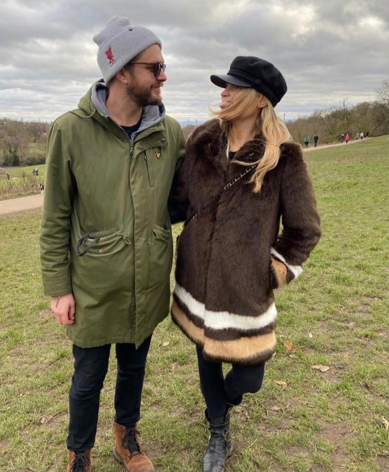 Laura Whitmore a devenit mamă