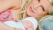 tori spelling copil