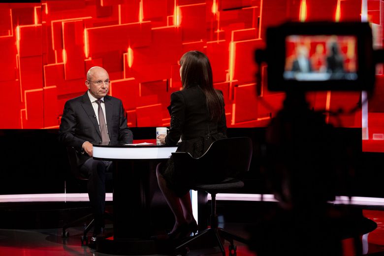 Cozmin Gușă, în această seară, la “40 de întrebări cu Denise Rifai”: “Adrian Năstase m-a trădat!… Eu eram la supraviețuire, mi se născuse al doilea copil”