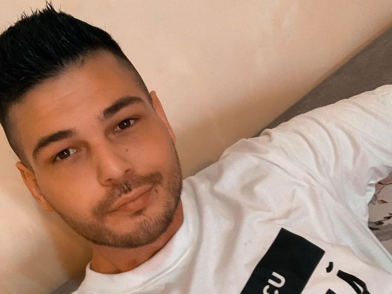 Răzvan Botezatu urmărește constant emisiunea Survivor România razvan botezatu declaratii