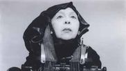 Cine a fost Geta Brătescu, artista glorificată de Google  cu un doodle special ce anunță 95 de ani de la nașterea sa.