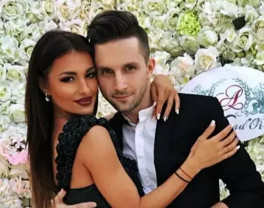 Elena Marin, atacată dur &icirc;n mediul online! Cum a reacționat logodnicul Faimoasei de la Survivor