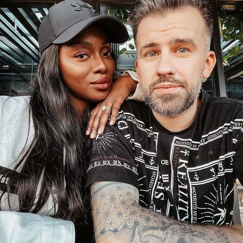 Florin Ristei și Naomi Hedman s-au logodit