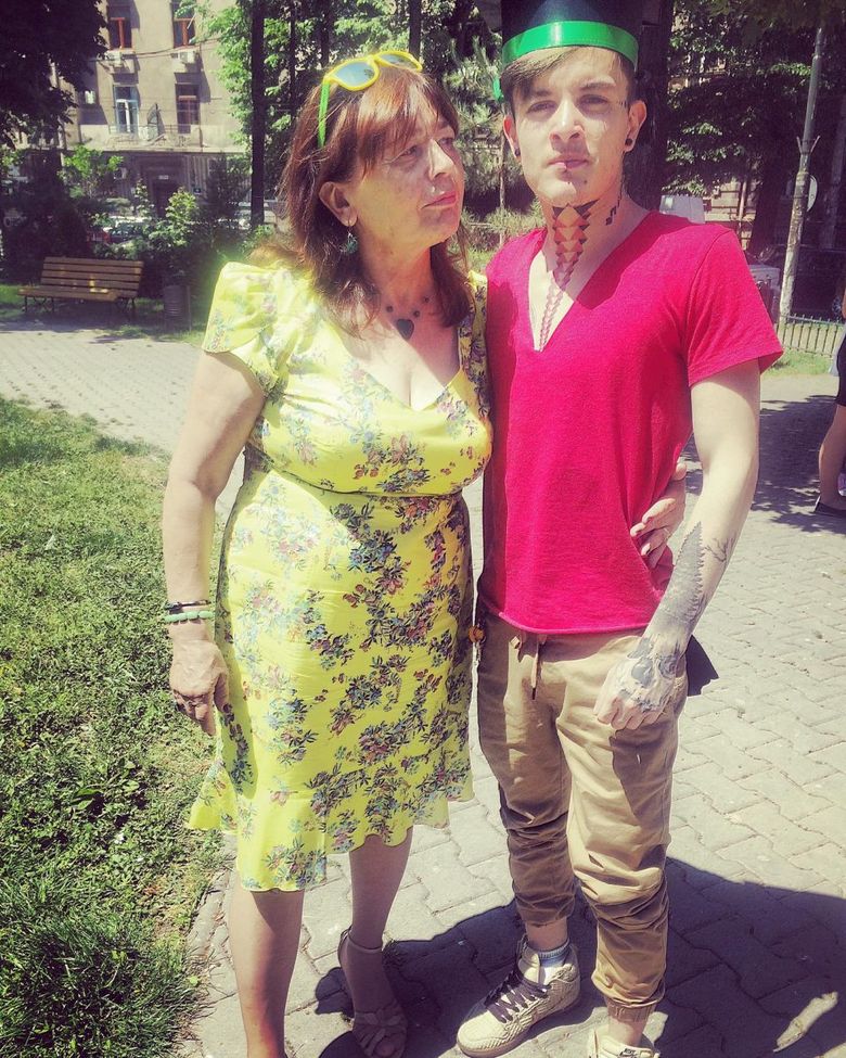 zanni si mama lui