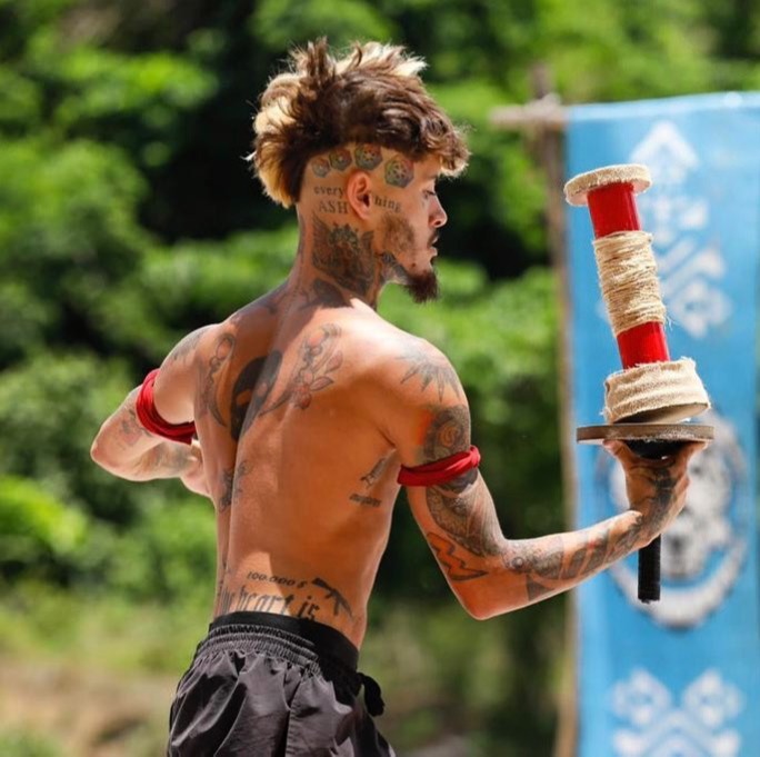 zanni survivor romania mama