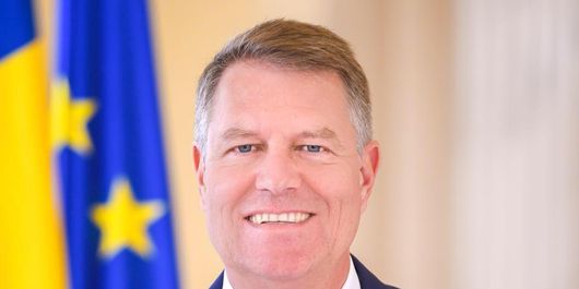 Președintele Klaus Iohannis a promulgat legea care reduce vârsta de pensionare pentru acești români!