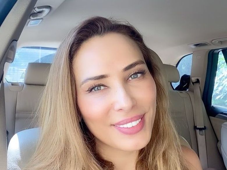 Iulia Vântur este în România. Motivul pentru care stă departe de Salman Khan Iulia Vântur este în România. Motivul pentru care stă departe de Salman Khan