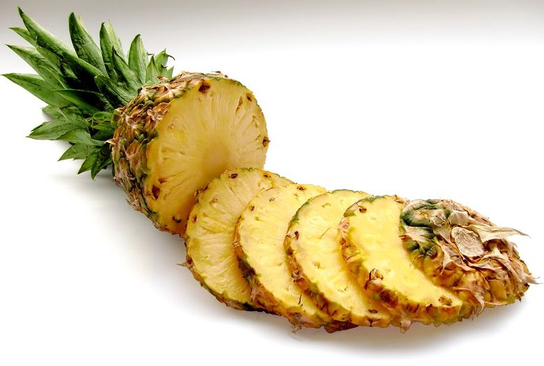 Rețetă de prăjitură cu mascarpone și bucăți zemoase de ananas Rețetă de prăjitură cu mascarpone și bucăți zemoase de ananas