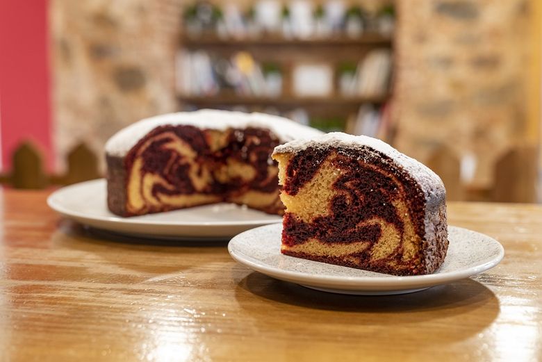 3 tipuri de chec. Cu cacao, fructe, cu cremă sau glazură