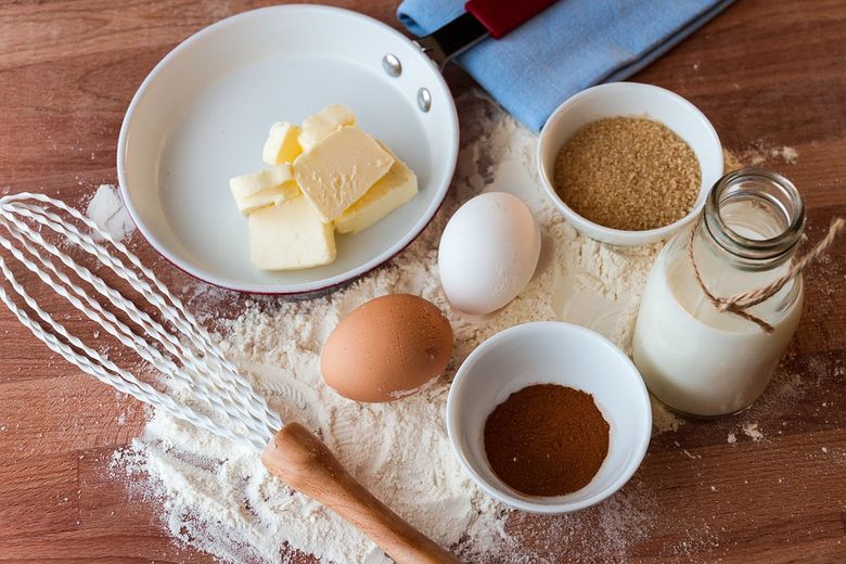 Să nu arunci niciodată albușurile de ou. Iată ce prăjitură simplă și delicioasă poți face cu ele