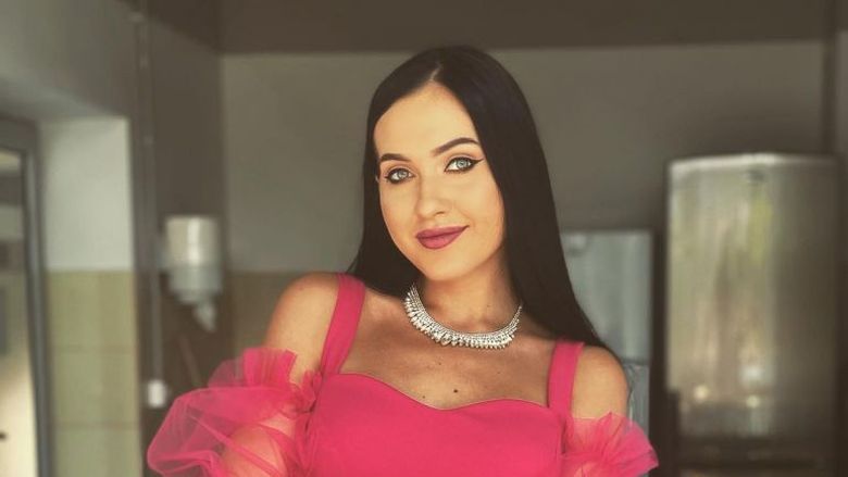 Bianca Comănici iubește din nou? „Cochetez și eu cu cineva!” ianca Comănici iubește din nou? „Cochetez și eu cu cineva!”