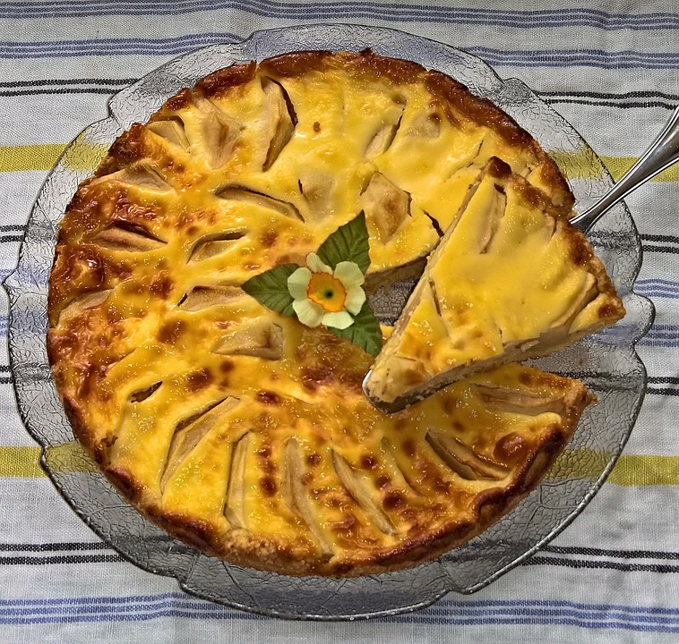 Tartă de mere. Rețetă simplă și rapidă, dar cu un rezultat extrem de delicios