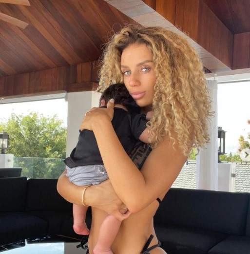 Jason Derulo s-a despărțit de mama copilului său, Jena Frumes, la 4 luni după ce a născut