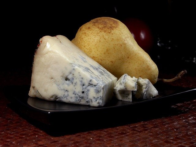 Piept de pui cu sos gorgonzola calorii