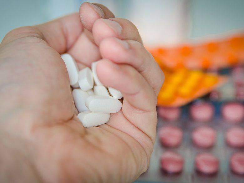 Medicul Adrian Marinescu, avertisment pentru pacienții Covid-19 care se tratează acasă: „Este o capcană!” Medicul Adrian Marinescu, avertisment pentru pacienții Covid-19 care se tratează acasă: „Este o capcană!”