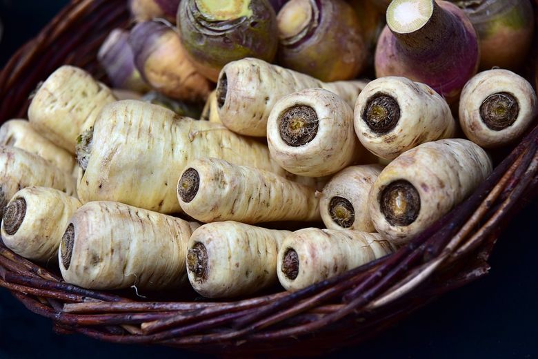Piure de păstârnac. Cum îl faci fin, la fel ca la restaurant Piure de păstârnac. Cum îl faci fin, la fel ca la restaurant