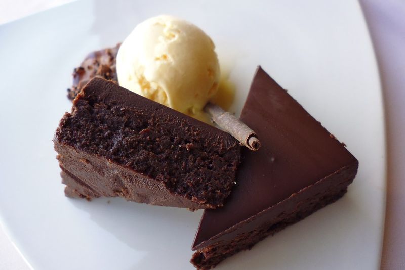 Cum se prepară prăjitura Brownie: rețetă și ingrediente