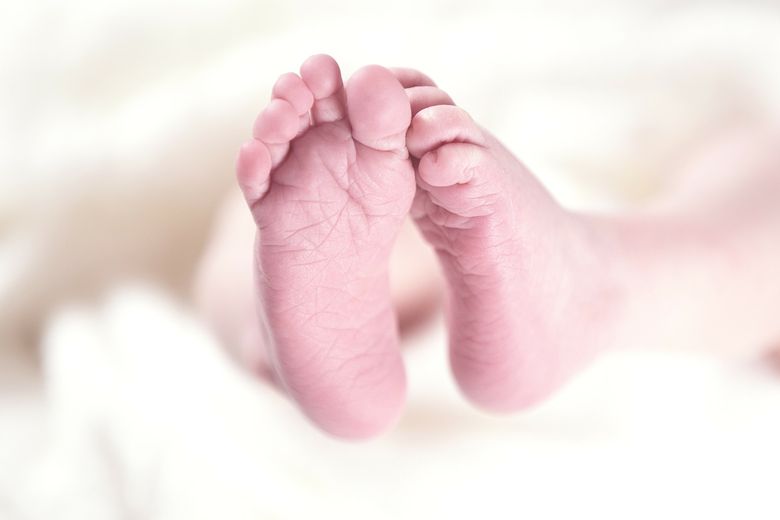 Ce au descoperit medicii în burtica unei femei însărcinate?