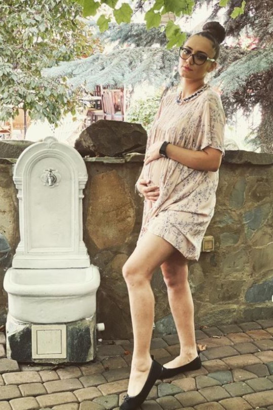 2c419c1b-1b55-44ba-8c12-0f4c20426dea--crop-1637137774.jpg