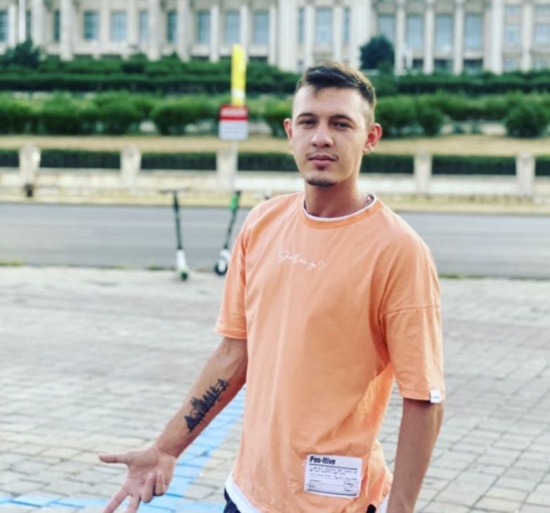 Cristian Comănici și-a făcut o nouă iubită! Cristian Comănici și-a făcut o nouă iubită!