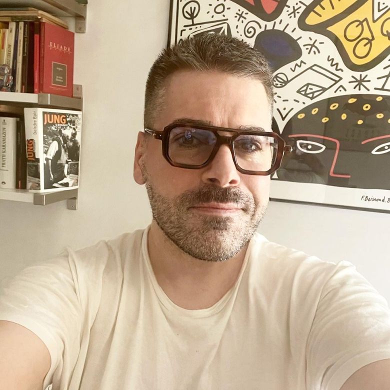 Cine este Maurice Munteanu