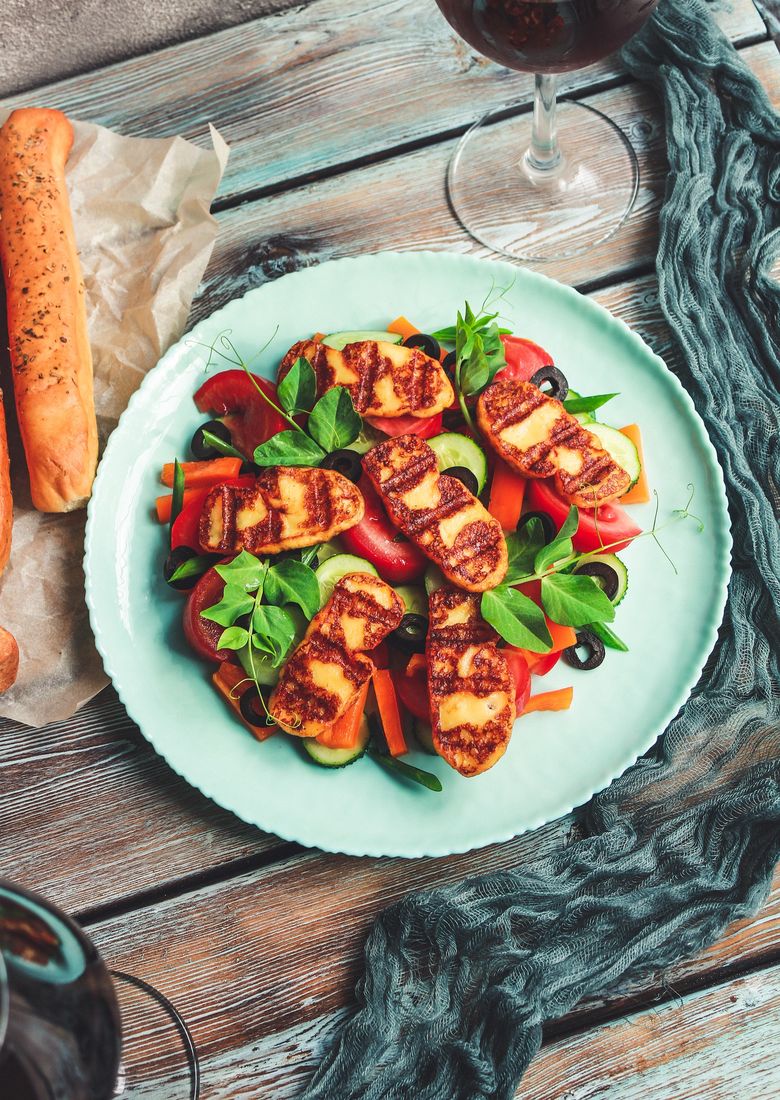 DESCOPERĂ: Cu ce se mănâncă HALLOUMI cu ce se mananca halloumi
