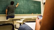 În ce condiții vor trece elevii din nou la cursurile online