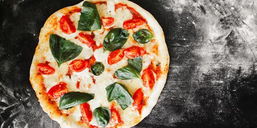 Cum să îți faci PIZZA de dietă. 