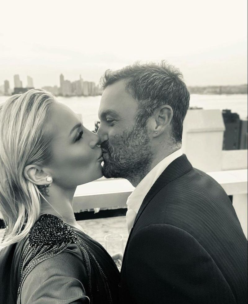 Brian Austin Green și Sharna Burgess